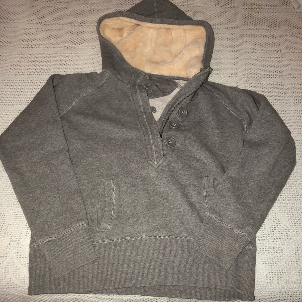 GAP Fuzzy Pullover